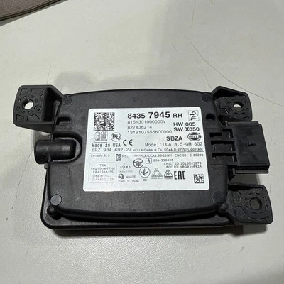 2017-2020 GMC Acadia Rear Right Blind Spot Radar Sensor Module OEM 84357945 - Image 1 of 4