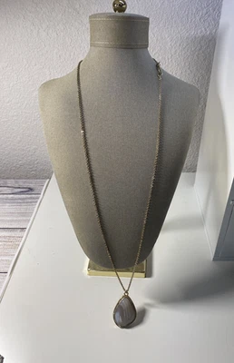 "Collar colgante Banana Republic tono dorado piedra ágata marrón pavé cristal 34""" Foto 1 de 3