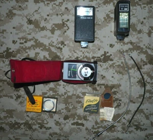 Vintage Photography LOT Light Meter, Flashes,Shutter Release Cables and more. - Picture 1 of 4