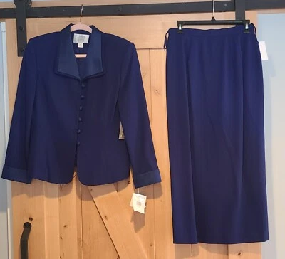 New! Valerie Steven Evening Dinner Sz 10 Petite Blue Skirt Suit Satin Lapel Wool - Image 1 of 4