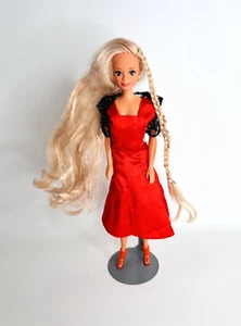 1993 Lucky Ind. Fashion Doll 211253A Blonde Girl 12" Tall Red Outfit Twist Bend - Picture 1 of 15