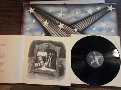 Ringo Starr Ringo Original 1973 LP Vinyl Record Gatefold With Booklet - Image 1 of 4