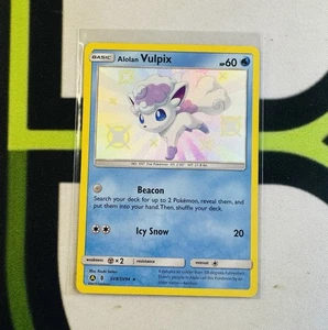 Alolan Vulpix SV8/SV94 Shiny Holo Rare Pokemon Hidden Fates - Bild 1 von 1