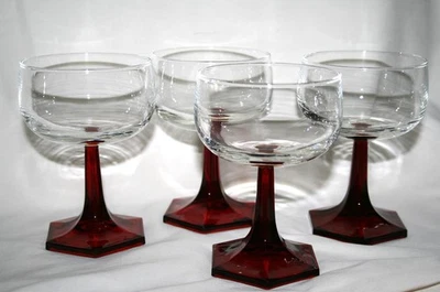 Luminarc France Set of 4 Ruby Red Stem Wine Glass Set  #2940 - Image 1 of 4
