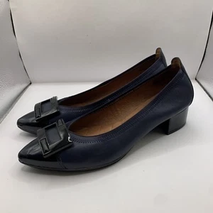 Hispanitas Navy Leather Pointed Toe Flats size 38 US 7.5 Kitten heel D20 - Picture 1 of 9