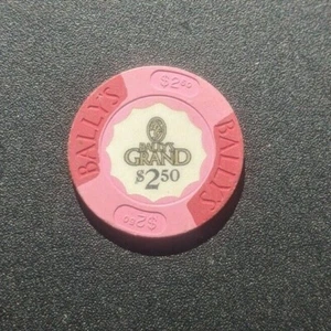 (1) $2.50 BALLY'S Grand Casino Chip - Atlantic City, New Jersey - Picture 1 of 2
