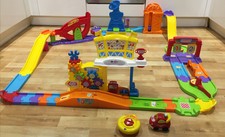 VTech Toot Toot Drivers Super RC Raceway With Remote Controlled Race Car