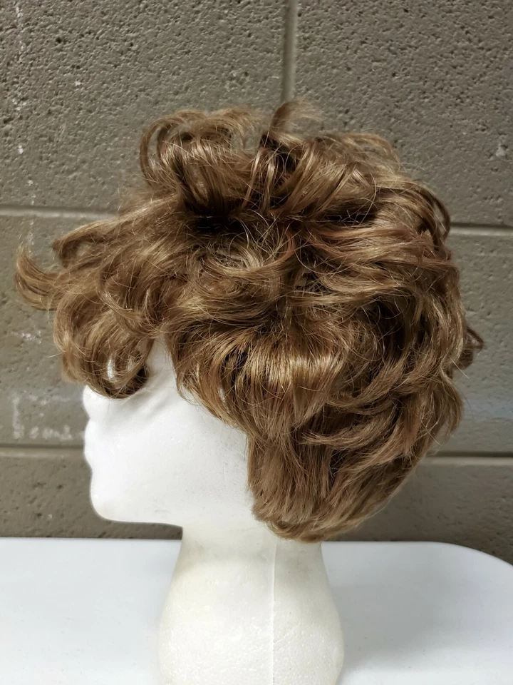 Vintage Revlon Womens Wig Pixie Cut Bob Brown Medium Konekalon (Cb8) - Image 1 of 4