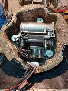 COMPRESSORE SOSPENSIONIPNEUMATICHE POSTERIORI BMW SERIE 5 E 39 TOURING - Foto 1 di 6