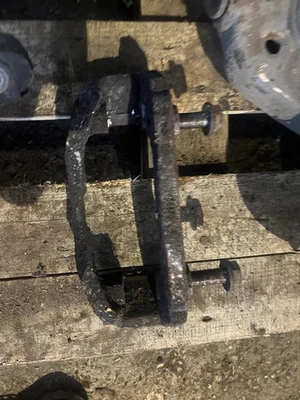 Porta pinza de freno delantera derecha fuera de juego VW Crafter CR30 2008 2,5 TDI Foto 1 de 3