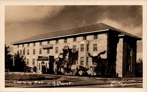 POSTKARTE McKAY FOTO CORBIN HALL UNIVERSITÄT VON MONTANA MISSOULA MONTANA - Bild 1 von 2
