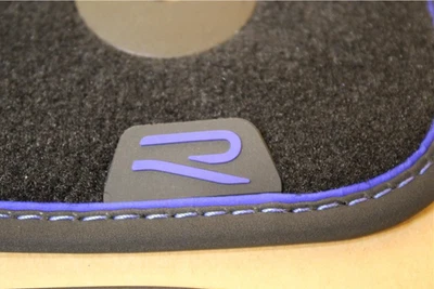 New Genuine Golf R 2020+ MK7/8 Front& Rear carpet mats - 5H2863011D IFG - Imagem 1 de 4