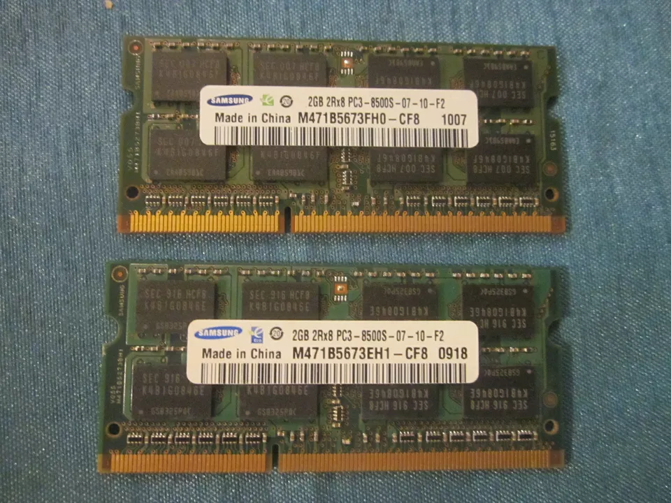 SAMSUNG 2X 2GB = 4GB PC3 8500S Laptop Memory RAM M471B5673FH0-CF8 - Image 1 of 3