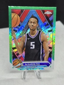 2023 Topps Chrome DE'AARON FOX rifrattore verde #117 - Foto 1 di 2