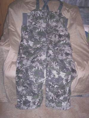Mens 2X  Camo Bibs Instinct Insulated Camo Hunting Bib Overalls - Image 1 of 4