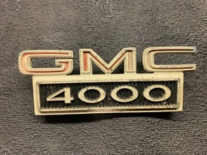 Vintage original GMC 4000 fender emblem 1962 - 1966 GMC pickup,  - Bild 1 von 6