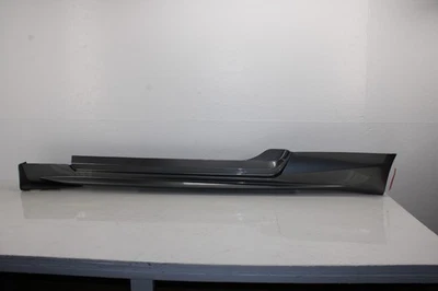 Оригинальный молдинг для левой качающейся панели 2017-2022 Infiniti Q60 768535CA0H NH2 - Изображение 1 из 4