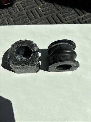 2009 2010 2011 2012 2013 Infiniti G37x OEM Buchas de Barra de Balanço Frontal 54613 JK50C - Imagem 1 de 3