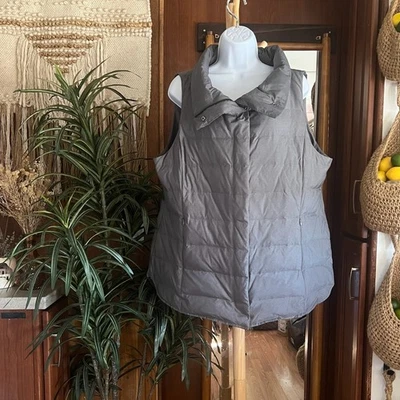 Chaleco acolchado Eileen Fisher de nailon reciclado XL | Capa acolchada minimalista gris Foto 1 de 4