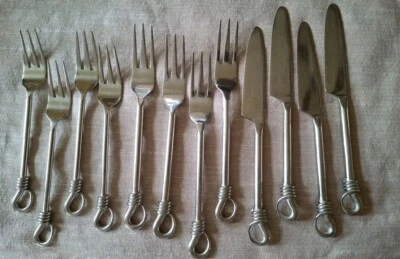 Lot Of 12 Pc Gourmet Settings Twist Salad Forks, Dinner, Knives 8 Forks 4 Knives - Image 1 of 4