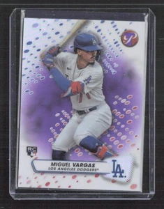 Miguel Vargas Novato 2023 Topps refractor púrpura prístino /99 - Imagen 1 de 2