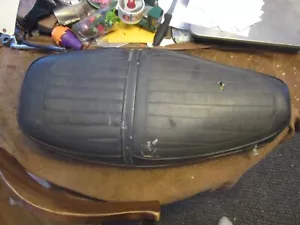 1979 Yamaha XS 650 xs650 seat pan saddle foam trim 1975? - Foto 1 di 13