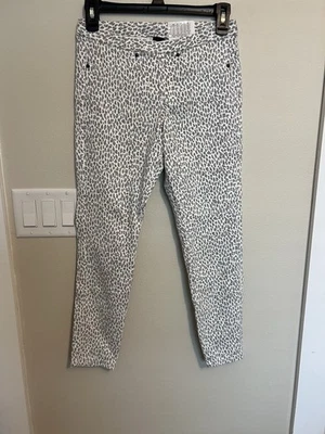 NWT Women's Hue Leopard Print Denim Leggings Size Small Stretch - Image 1 of 4