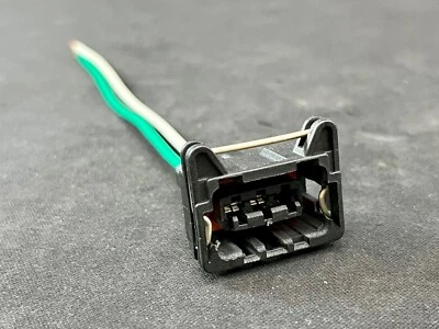 ALTERNATOR PIGTAIL HARNESS CONNECTOR FOR, 2000 BMW 323Ci/i L6 2.5L - Image 1 of 4