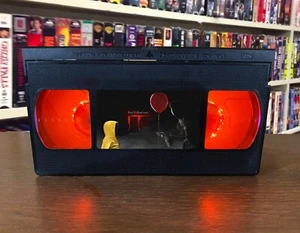 IT Horror Movie VHS Lamp + Remote - Picture 1 of 2