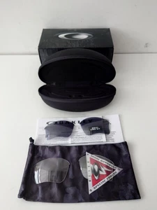 Genuine Oakley SI Flak Jacket XLJ replacement lens (x2 pairs) and a pouch - Picture 1 of 11