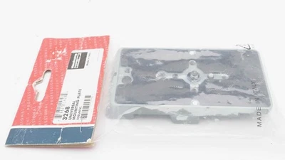 Manfrotto 3268 Mounting Plate To Fit Hex RC0 QR System 1/4 & 3/8 screws (#19412) - Image 1 of 4