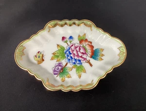Herend Hungary Porcelain QUEEN VICTORIA Trinket Dish 5 inches # 7737 - Picture 1 of 4