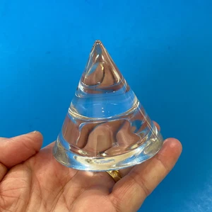Vintage Kegel Briefbeschwerer Kunstglas - ca. 3"x3" Modern Art Glas / Tischplatte - Bild 1 von 6