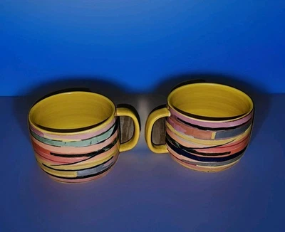 Набор из 2 абстрактных кофейных кружек The Art Of Anthropologie Carolyn Gavin  B1 - Изображение 1 из 4