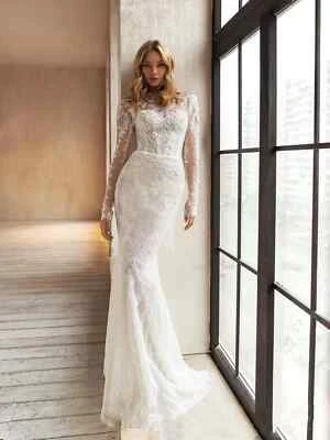 Wedding Dresses Elegant Mermaid Lace Applique Round Neck Long Sleeve Bridal Gown - Image 1 of 4