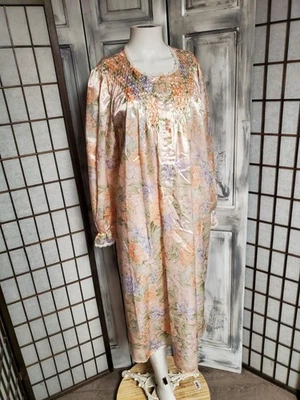 Camisola de cetim brilhante M vintage escovada dentro da pradaria anos 80 floral  - Imagem 1 de 4