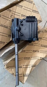 TOYOTA Genuine TACOMA Transfer Shift Actuator ASSY 36410-71010 OEM - Picture 1 of 5