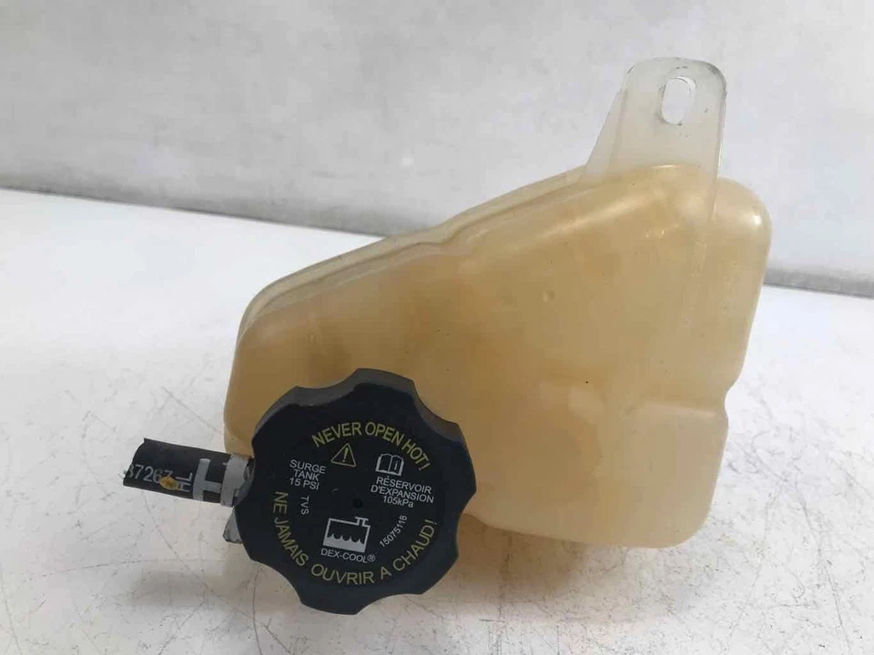 2005 - 2010 PONTIAC G6 3.5L garrafa de recuperação de líquido de arrefecimento do motor fabricante de equipamento original 063515605 - Imagem 1 de 4