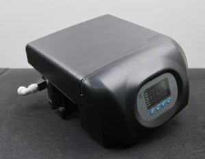 RUNXIN Steuerventil für Duplex Tank 17603-F73 Base 2 1/2" Riser Pipe 1,05" - Foto 1 di 8