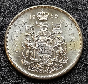 1965 Canada Silver 50-Cent Half Dollar Coin - 80% Silver - Brilliant UNC - Foto 1 di 2