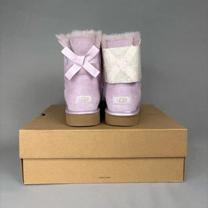 Neu UGG Damenstiefel Größe 10 Bailey Bow Metallic LRFG Lavendar Fog ausverkauft selten! - Bild 1 von 12
