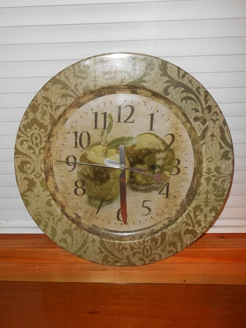 Antique-Look Estate Dinner Plate Quartz Green Wall Clock w/Knife &Fork for Hands Cover