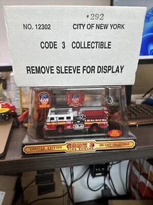 CODE 3 Fire Truck #292 FDNY Fire Dept of New York City 1:64 scale - Picture 1 of 8
