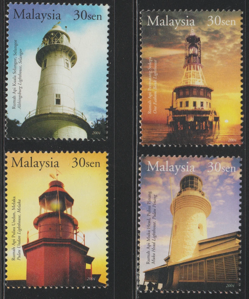 (M310)MALAYSIA 2004 HISTORICAL BUILDINGS -LIGHTHOUSE SET MNH - Image 1 of 1