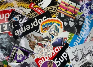 MYSTERY SURPRISE SUPREME STICKER PACK - ENTHÄLT IMMER EINEN WERT ÜBER 20 $ - Bild 1 von 1