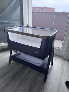 Tutti Bambini CoZee 2-in-1 Baby Beistellbett & Baby Reisebett mit Matratze Grau - Bild 1 von 16