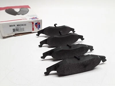 Juego de pastillas de freno de disco delanteras estándar MKD633 para Dodge, Plymouth Neon 1995, 1996 Foto 1 de 2