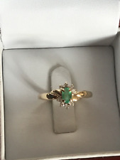 14K SOLID YELLOW GOLD VINTAGE EMERALD AND DIAMONDS RING 2.9 GR SIZE 4.75