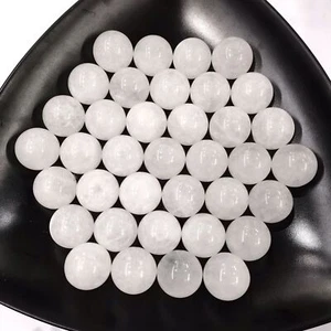 20pcs Natural White Crystal Stone Gemstones Harmony Round Ball Sphere 20mm Reiki - Picture 1 of 3