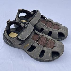 Teva Herren Größe 9 Forebay grau braun Fischer Sandalen 1001116 Wandern gebraucht, in einwandfreiem Zustand - Bild 1 von 7